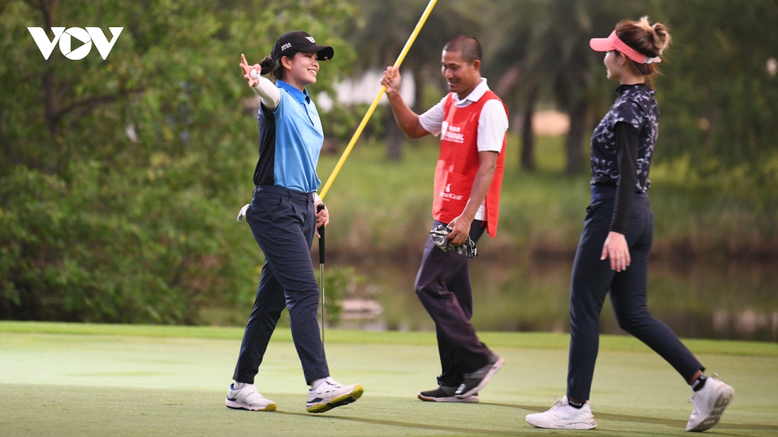 Gia Hân giữ vững ngôi đầu bảng nữ sau vòng 2 giải Vô địch Golf Quốc Gia 2024